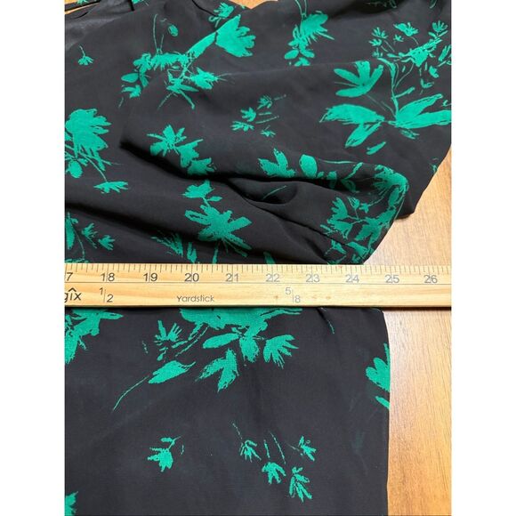Torrid Floral Print Chiffon Crossback Blouse Womens Plus Size 3X Black Green - Picture 6 of 7
